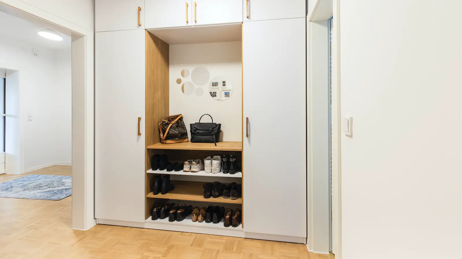 Creative Storage ‌Solutions for Bedrooms⁤ with Limited Space